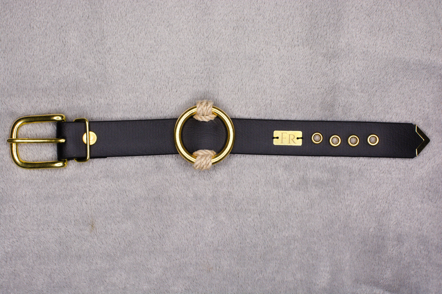 BDSM Armband ohne Steg von Frivol Sextilien